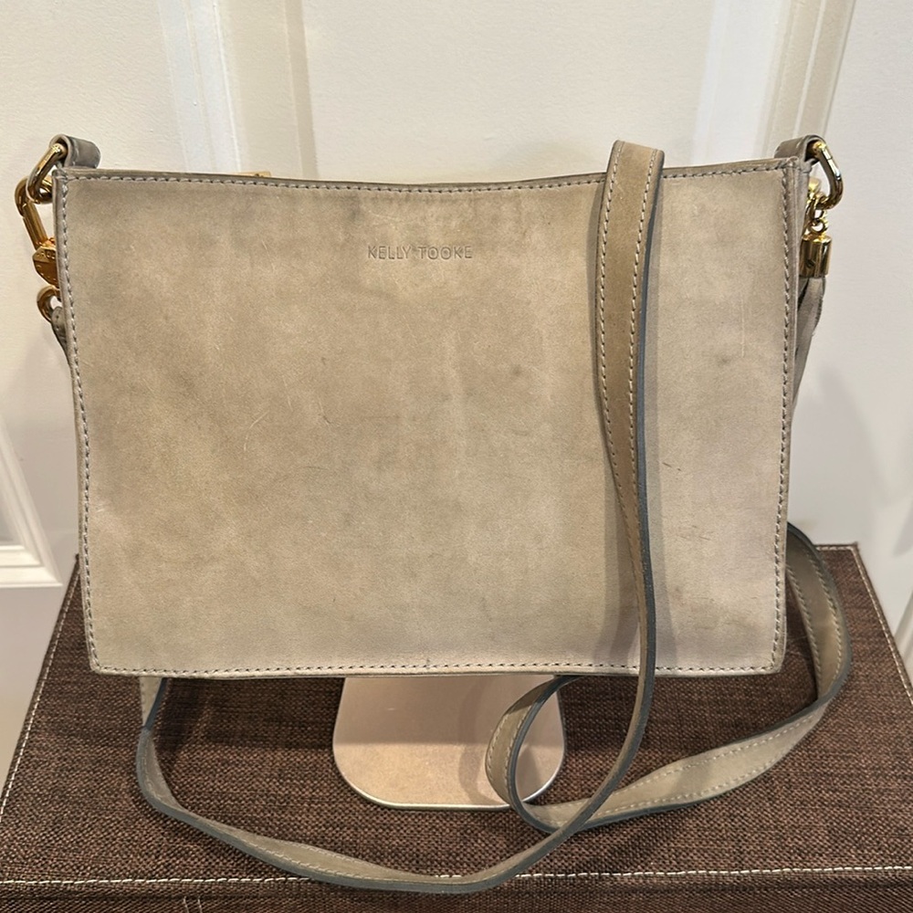 Kelly Tooke Crossbody Clutch, EUC